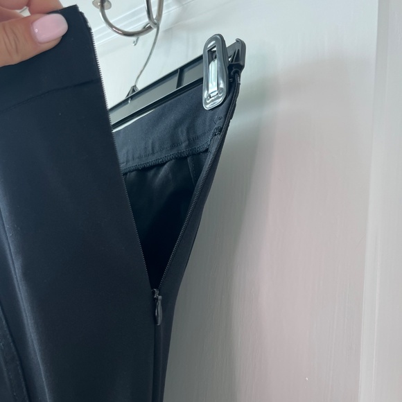 Pinko Black Slim Fit Pants with Ankle Zippers – Made in Italy, Size 40 (US 4) - Picture 4 of 9